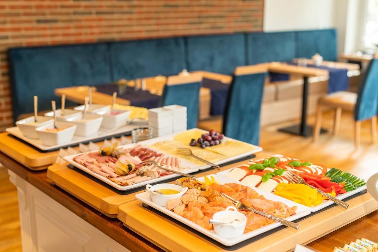 Hotel Das Kleine Glueck - Adults Only Санкт Петер-Ординг Екстериор снимка