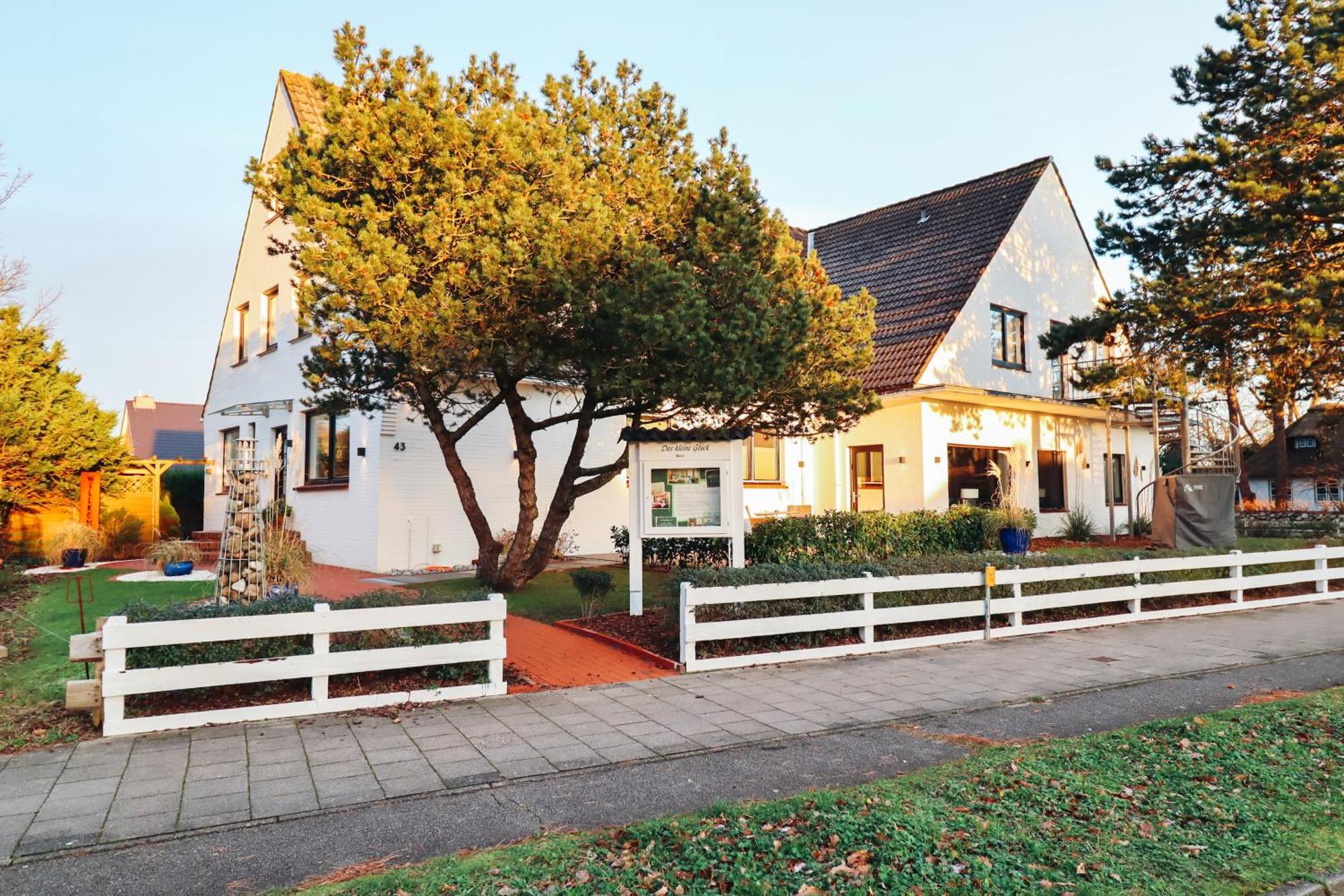 Hotel Das Kleine Glueck - Adults Only Санкт Петер-Ординг Екстериор снимка