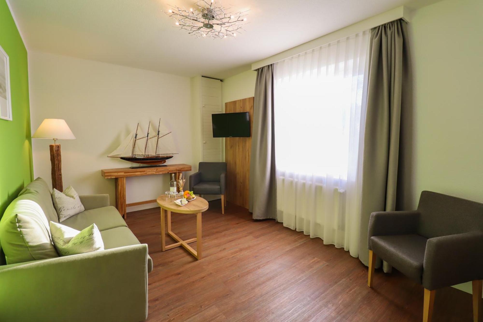 Hotel Das Kleine Glueck - Adults Only Санкт Петер-Ординг Екстериор снимка