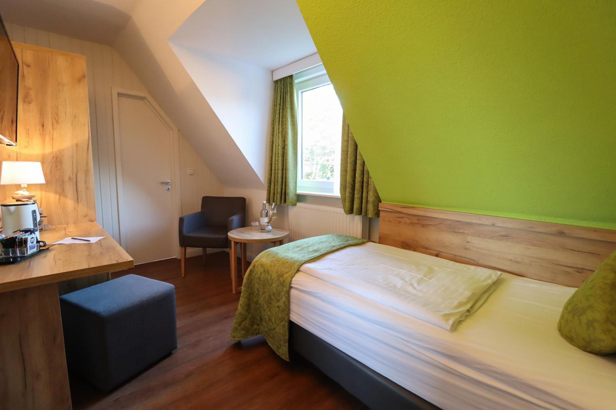 Hotel Das Kleine Glueck - Adults Only Санкт Петер-Ординг Екстериор снимка