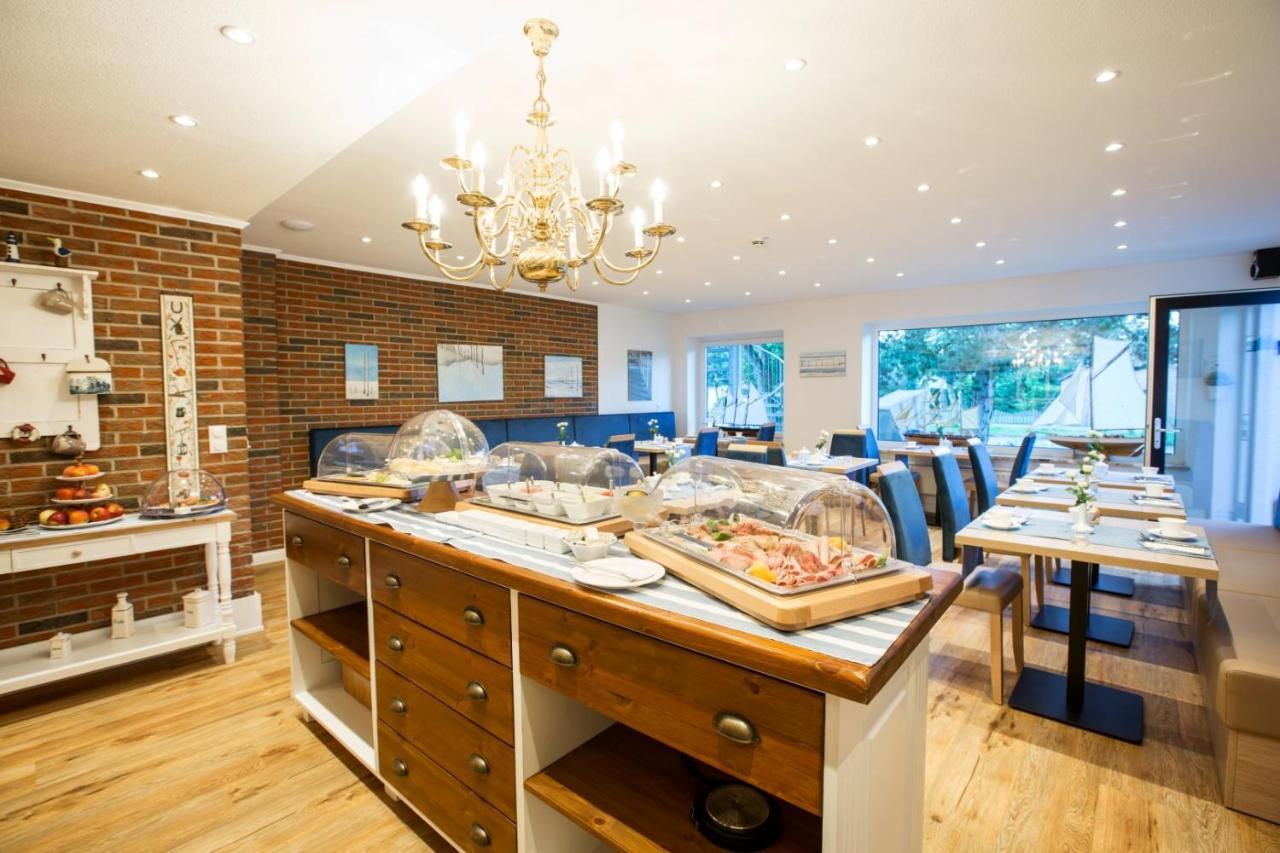 Hotel Das Kleine Glueck - Adults Only Санкт Петер-Ординг Екстериор снимка