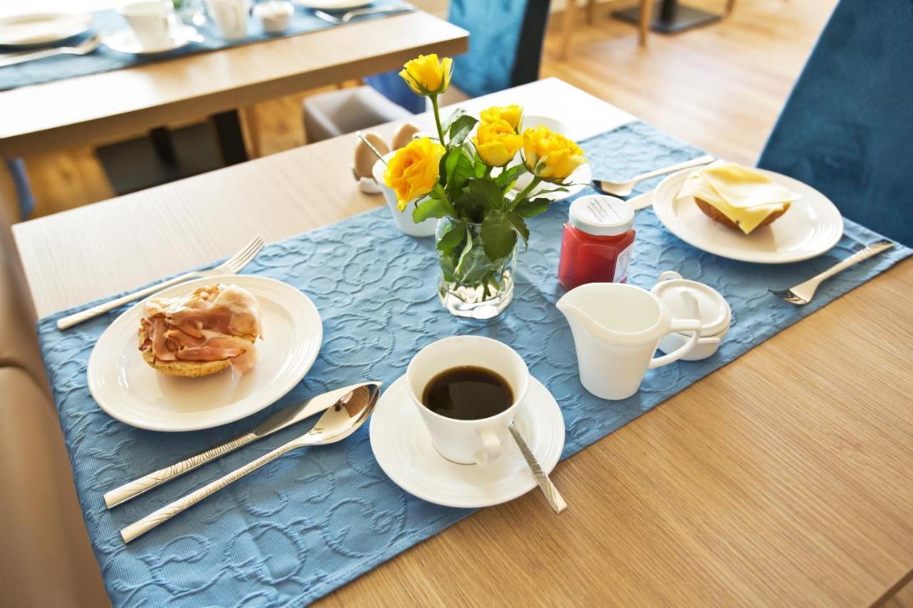 Hotel Das Kleine Glueck - Adults Only Санкт Петер-Ординг Екстериор снимка